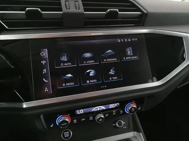 Audi Q3 view 20