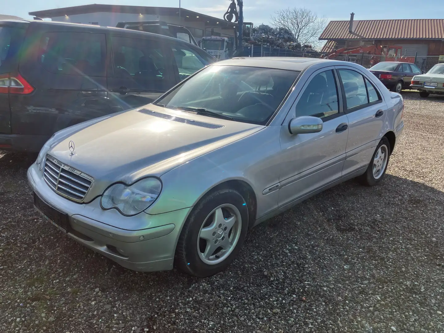 Mercedes-Benz C 200 Kompressor SD startet sporadisch Silber - 1