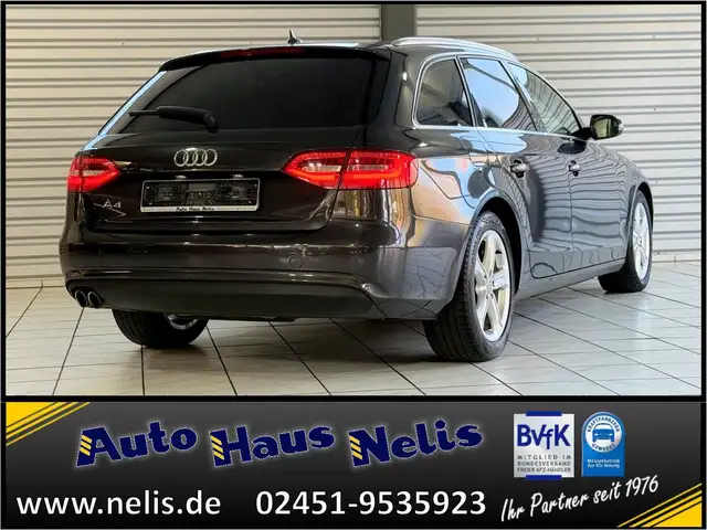 Audi A4 view 7