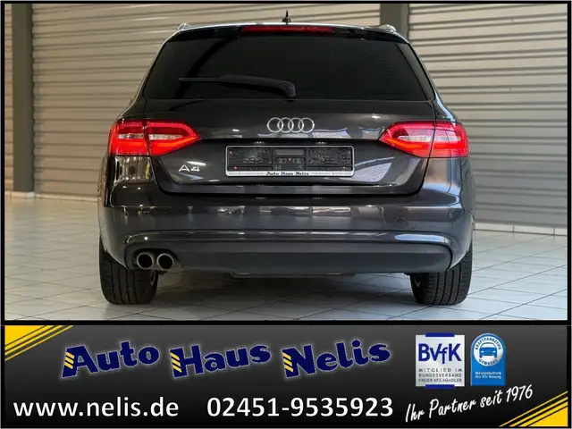 Audi A4 view 8