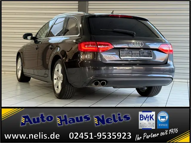 Audi A4 view 24