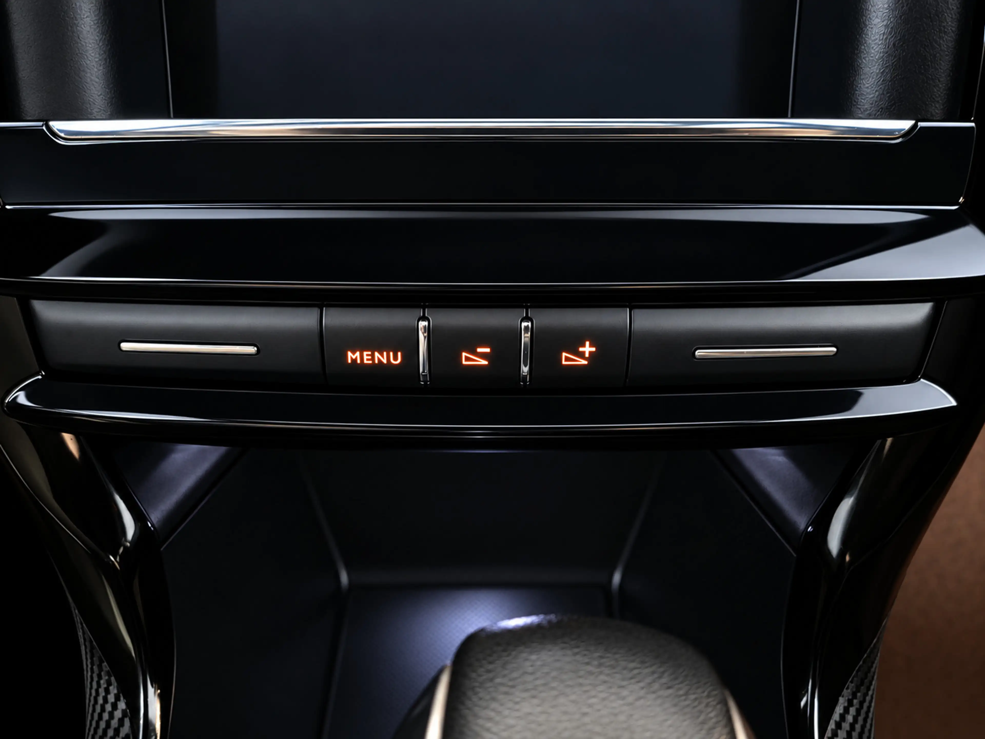 DS Automobiles DS 3 1.2 PureTech So Chic Automaat Airco, Cruise Contro — photo 19