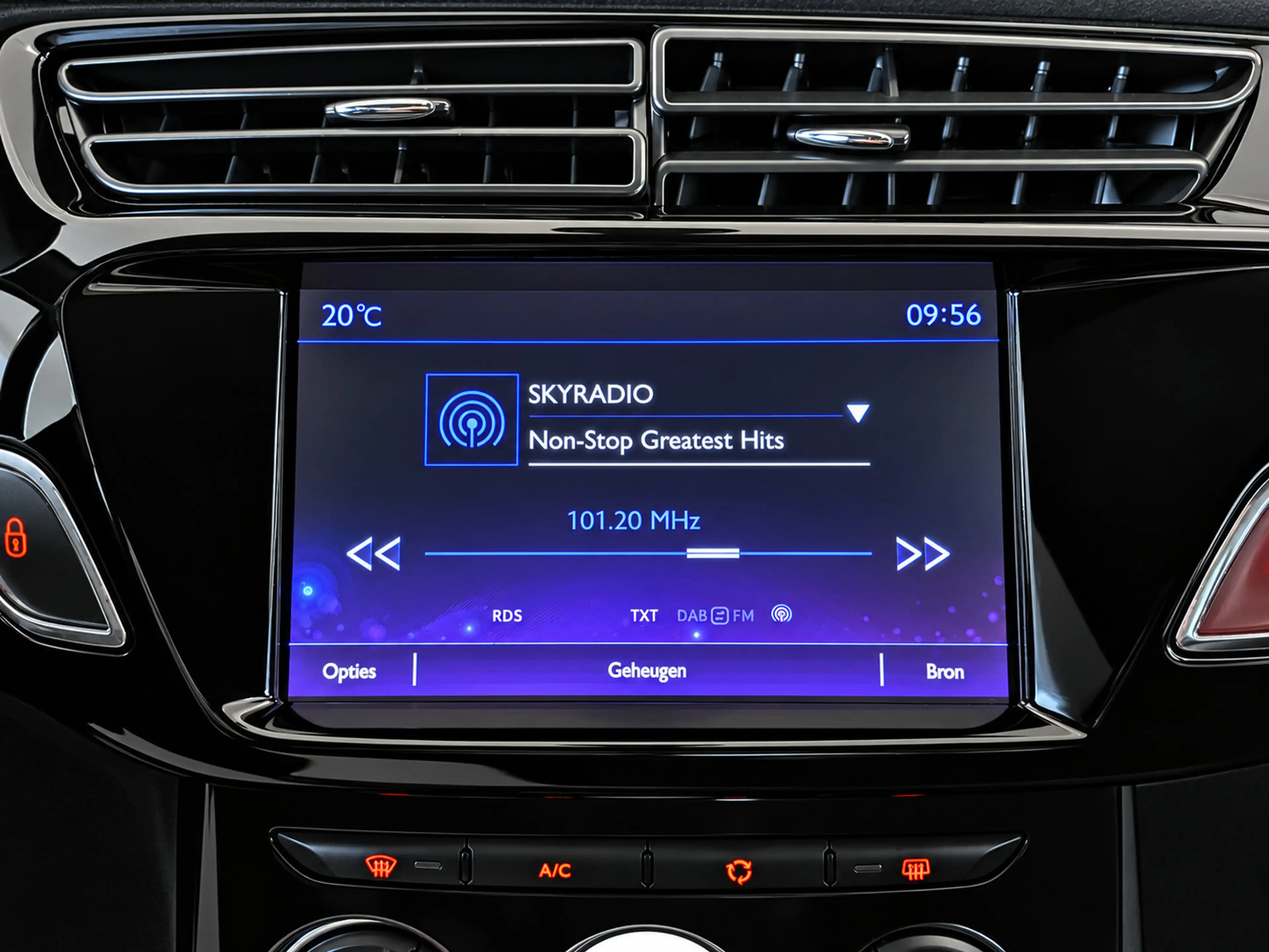 DS Automobiles DS 3 1.2 PureTech So Chic Automaat Airco, Cruise Contro — photo 16