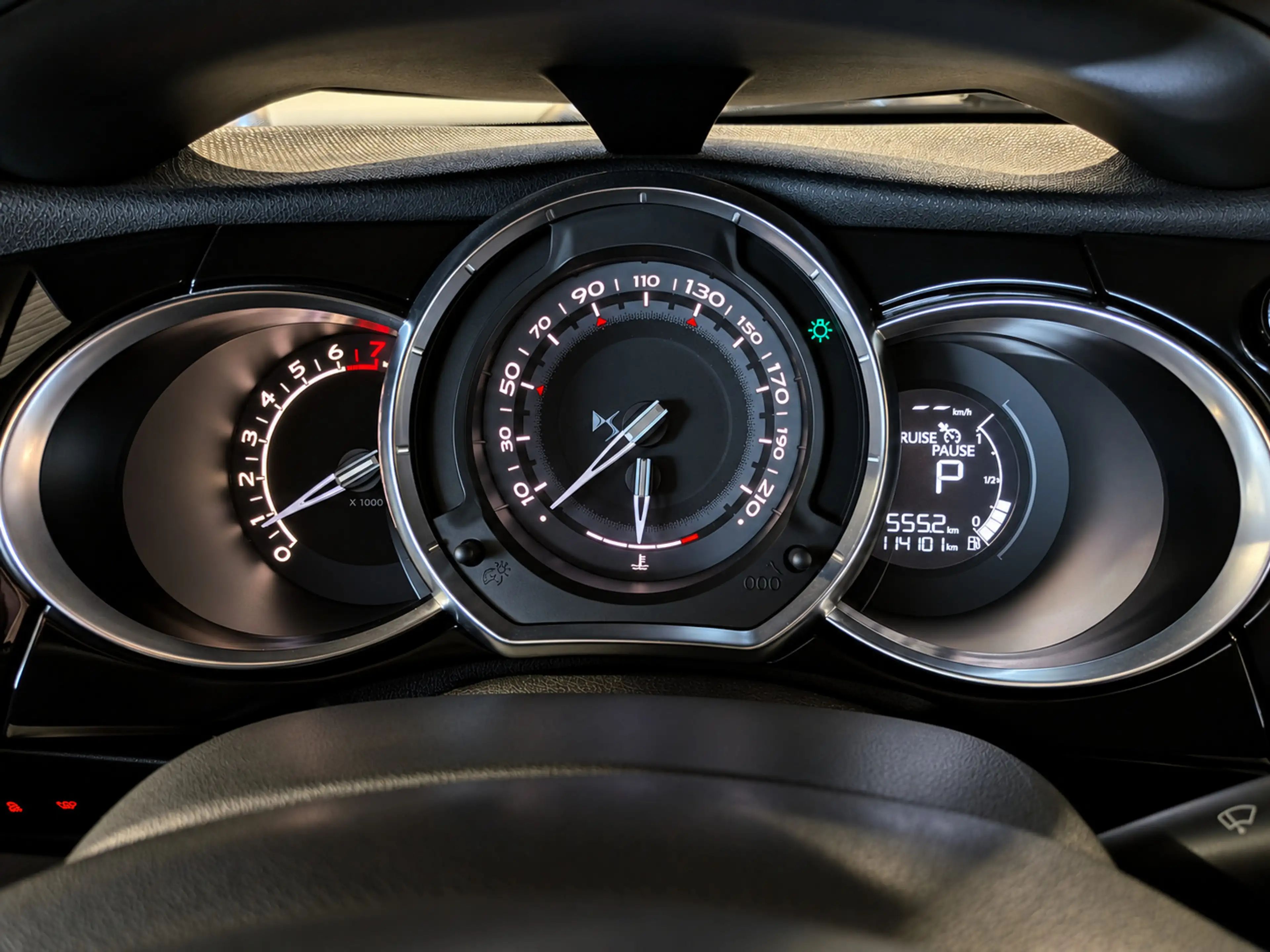 DS Automobiles DS 3 1.2 PureTech So Chic Automaat Airco, Cruise Contro — photo 11