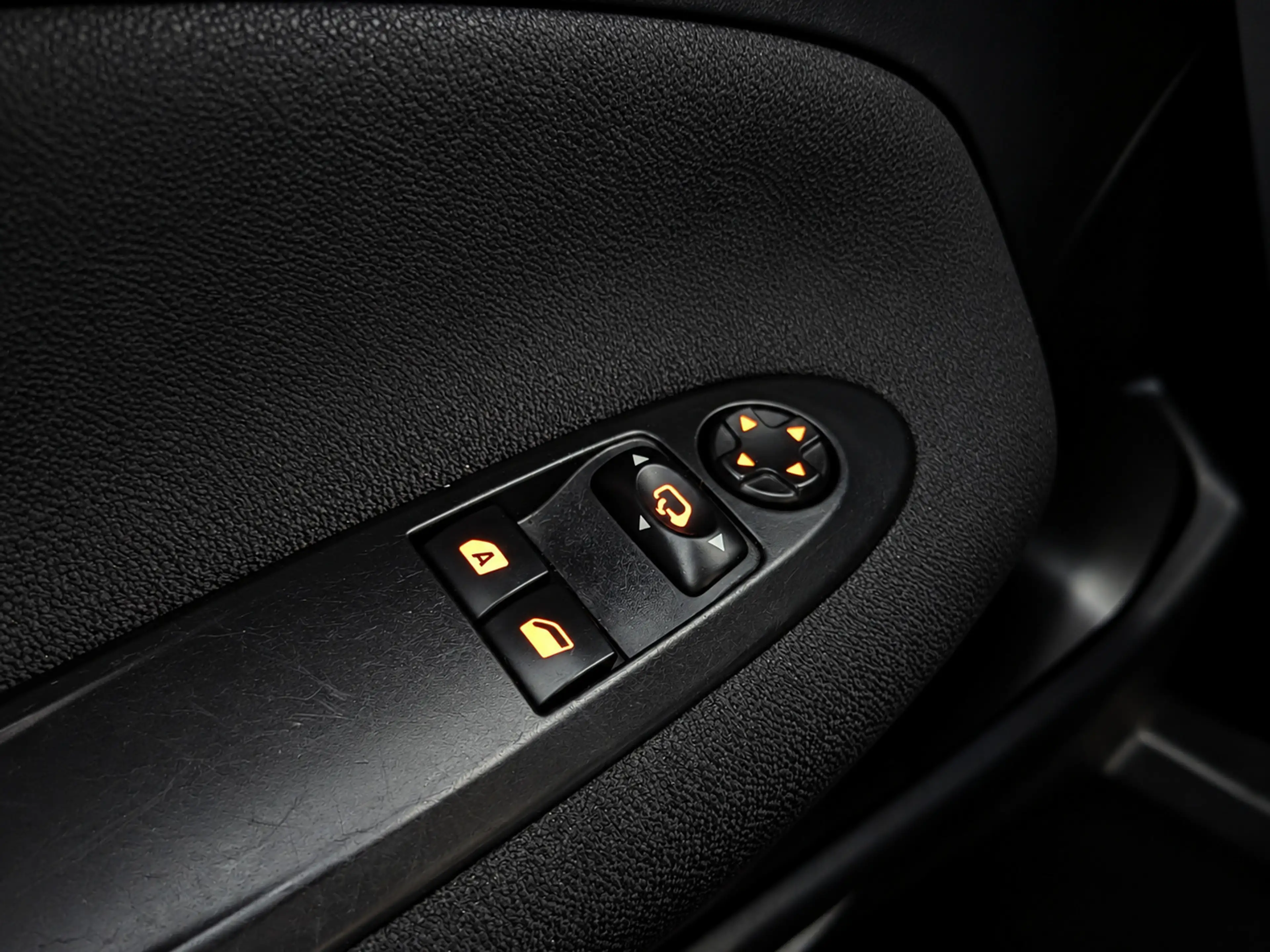 DS Automobiles DS 3 1.2 PureTech So Chic Automaat Airco, Cruise Contro — photo 21