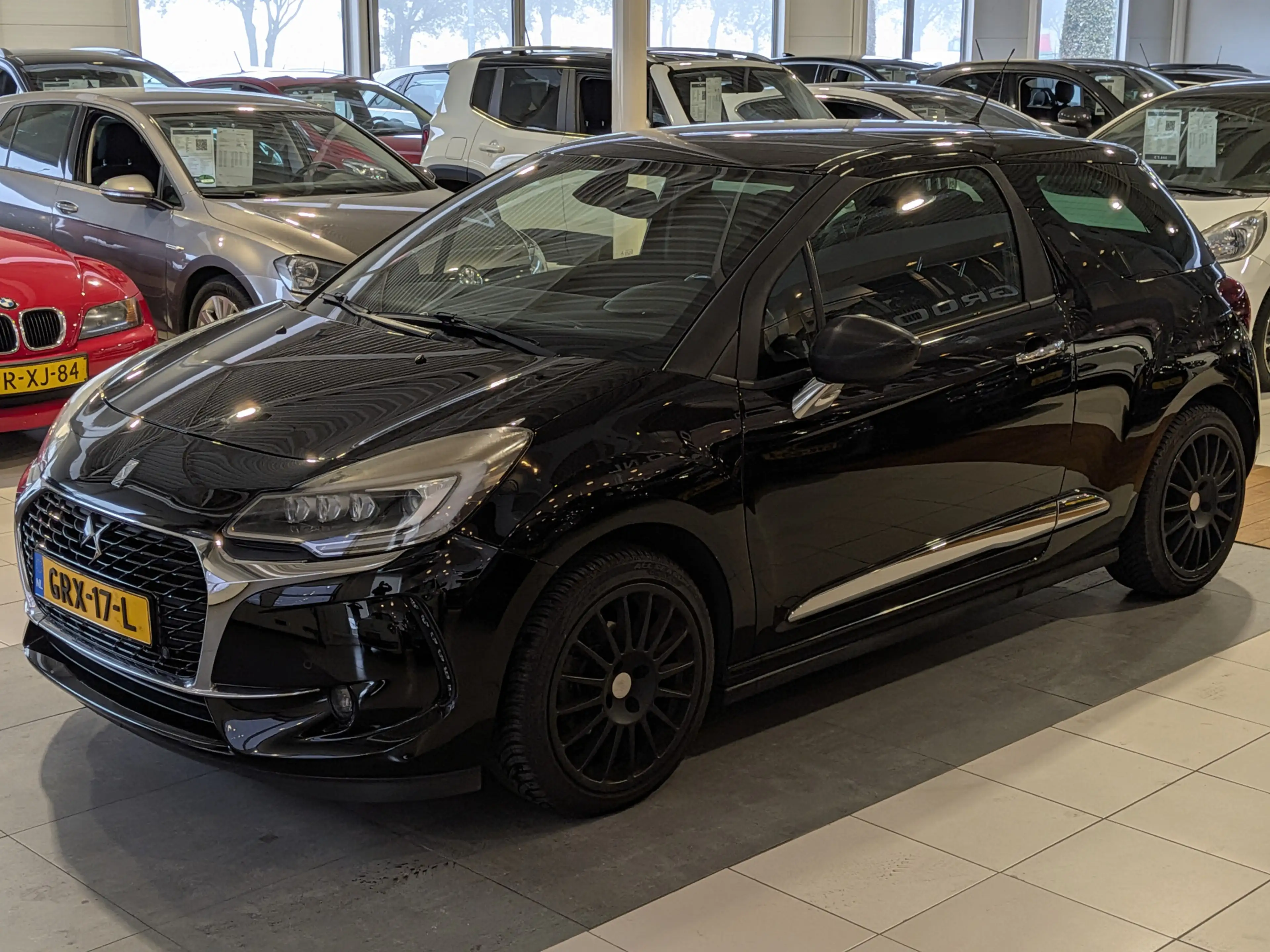 DS Automobiles DS 3 1.2 PureTech So Chic Automaat Airco, Cruise Contro — photo 2