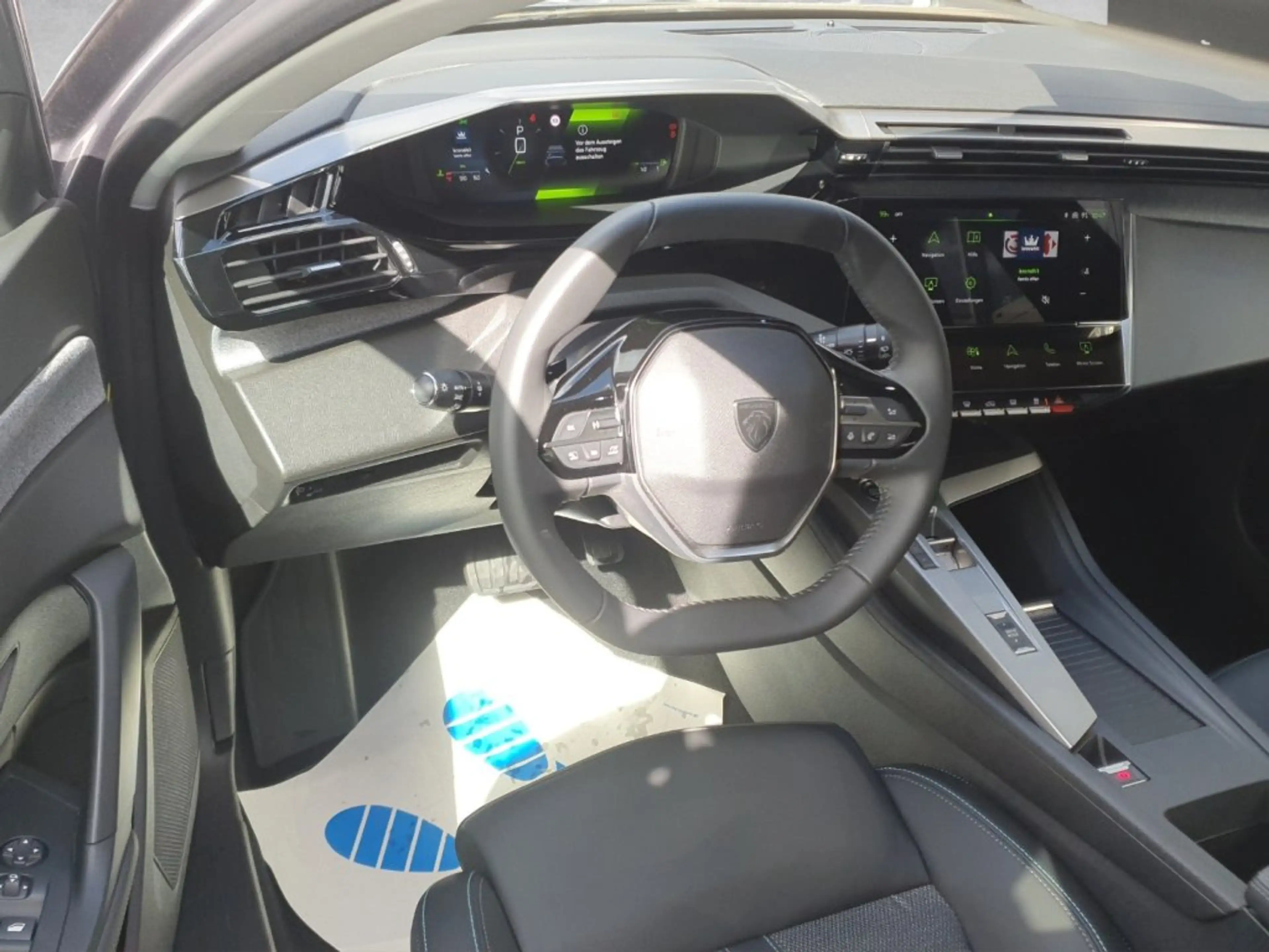 Peugeot 308 Allure MHEV 145 e-DCS6 — photo 9