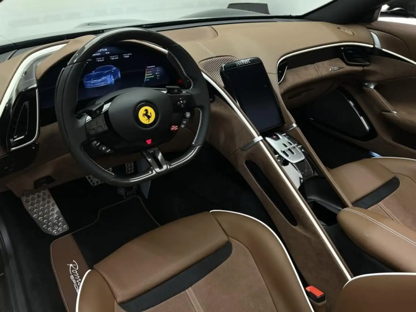 Ferrari Roma 620CV Grau - 2