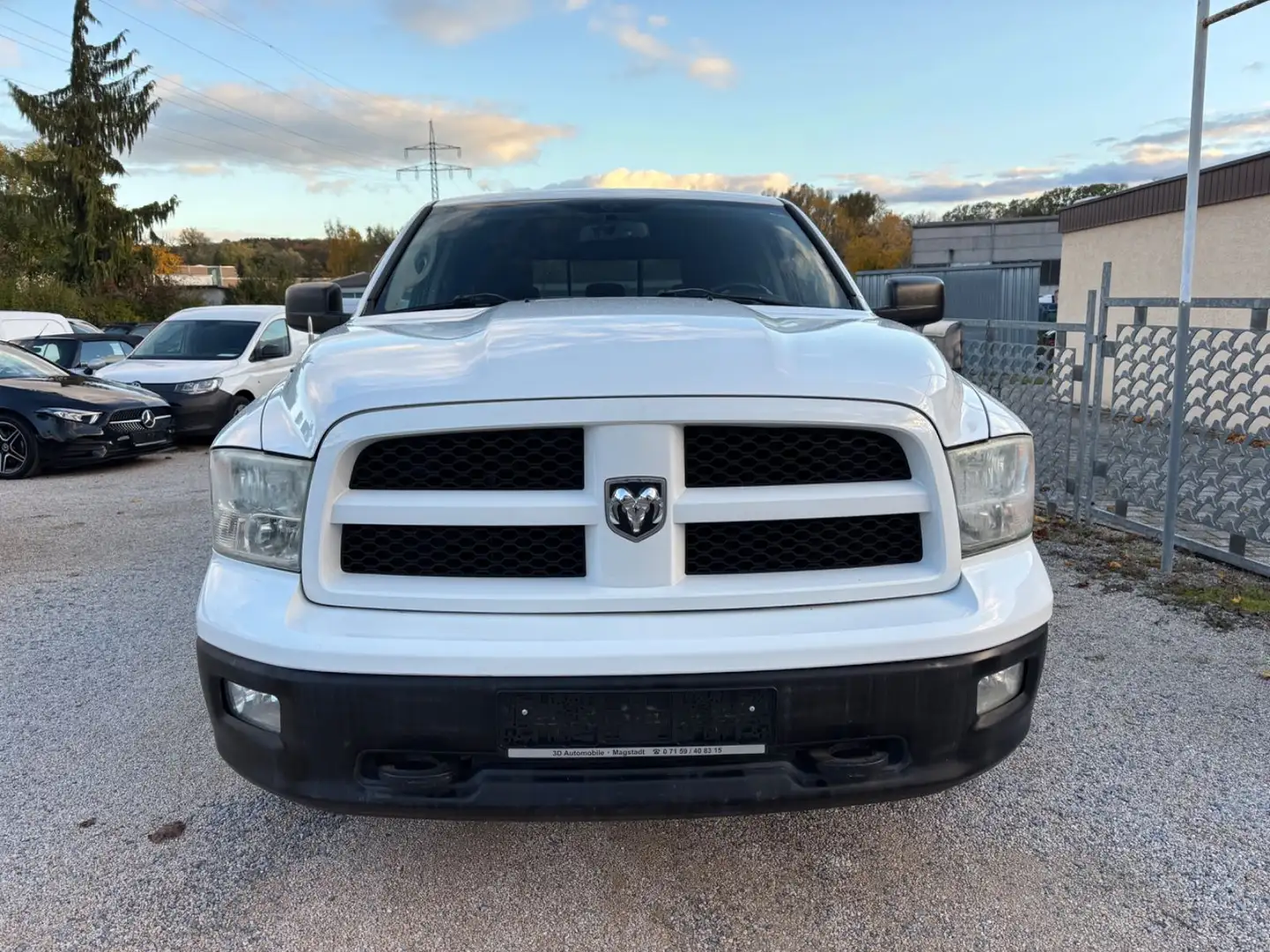 Dodge RAM 1500,AHK,CAB, 5.7Liter,TüV10/2026 Weiß - 2