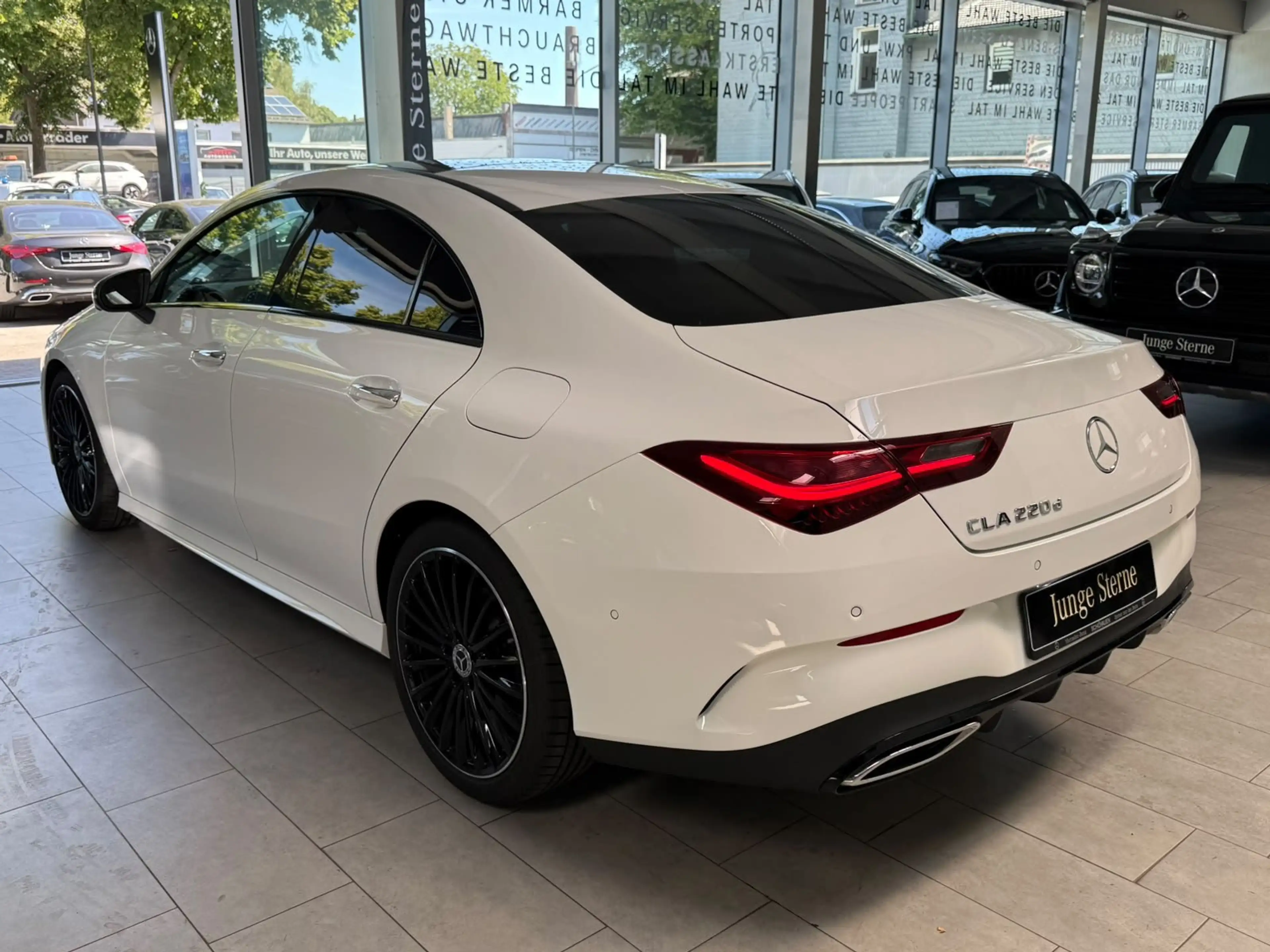 Mercedes-Benz CLA 220 d AMG PREMIUM PLUS+NP69t€+19"+BURM+NIGHT — photo 4