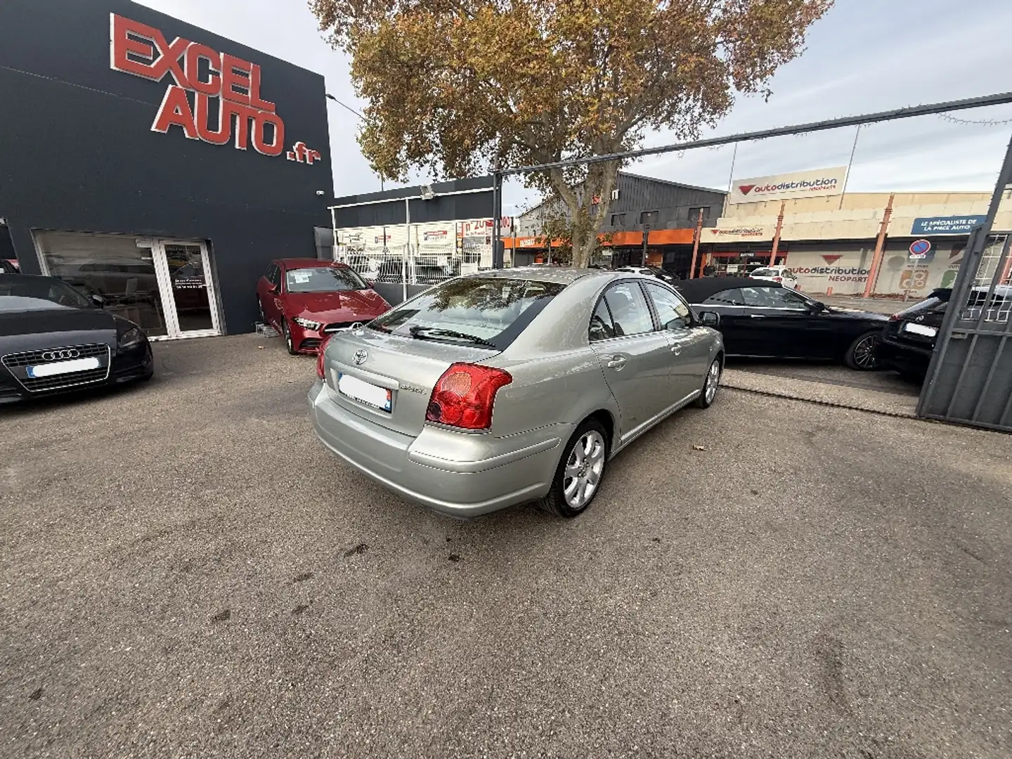 Toyota Avensis 165 VVT-i Linéa Sol Pack A - 2