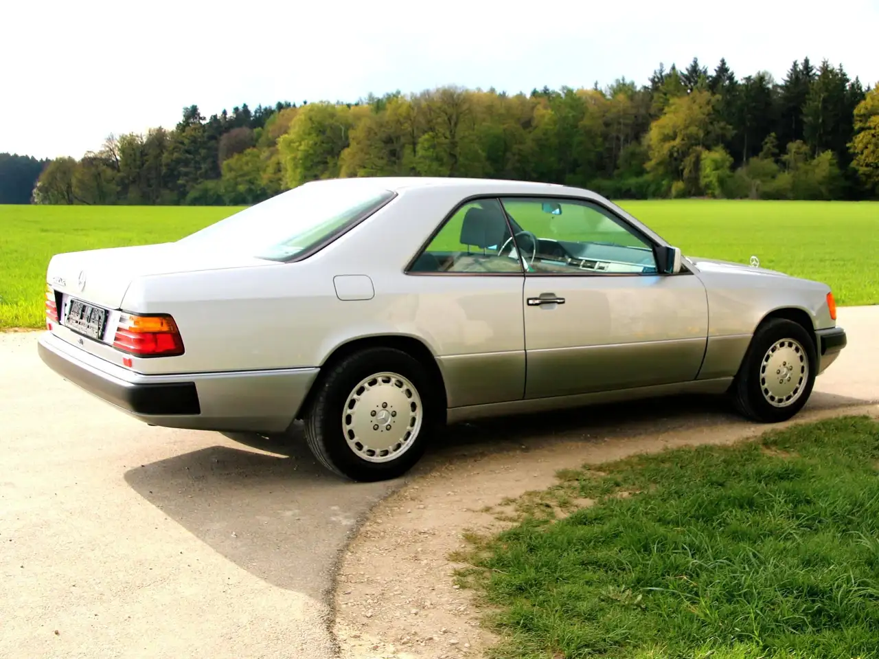 Mercedes-Benz CE 230 Oldtimer H-Kennz., W 124, 5 Gang Schaltgetriebe, foto 3