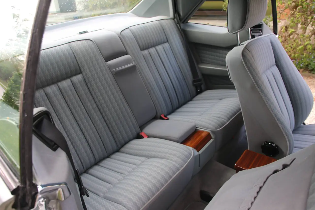 Mercedes-Benz CE 230 Oldtimer H-Kennz., W 124, 5 Gang Schaltgetriebe, foto 10