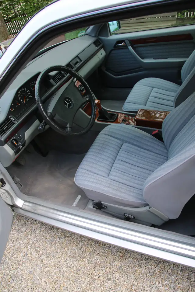 Mercedes-Benz CE 230 Oldtimer H-Kennz., W 124, 5 Gang Schaltgetriebe, foto 8