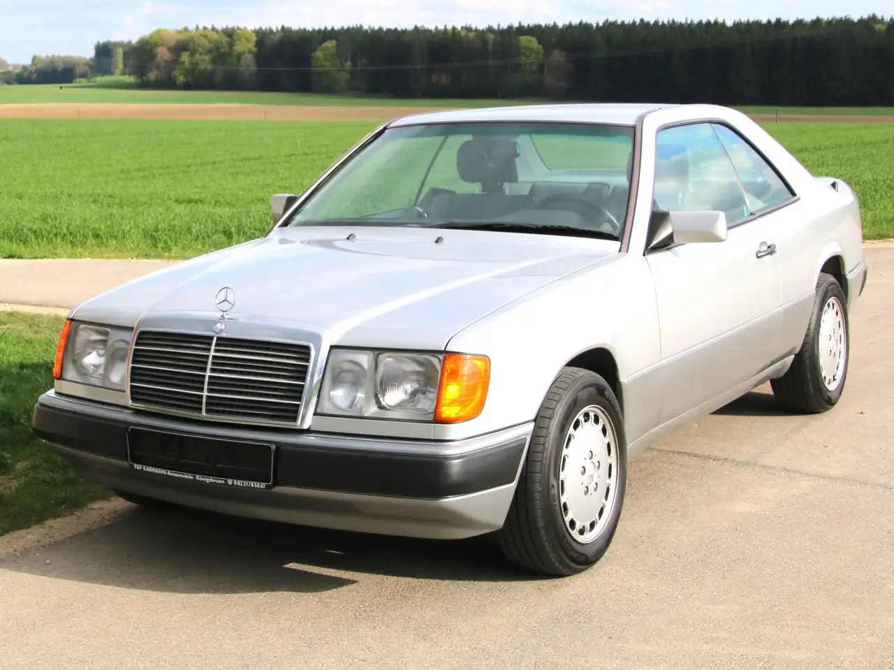 Mercedes-Benz CE 230 Oldtimer H-Kennz., W 124, 5 Gang Schaltgetriebe, foto 1