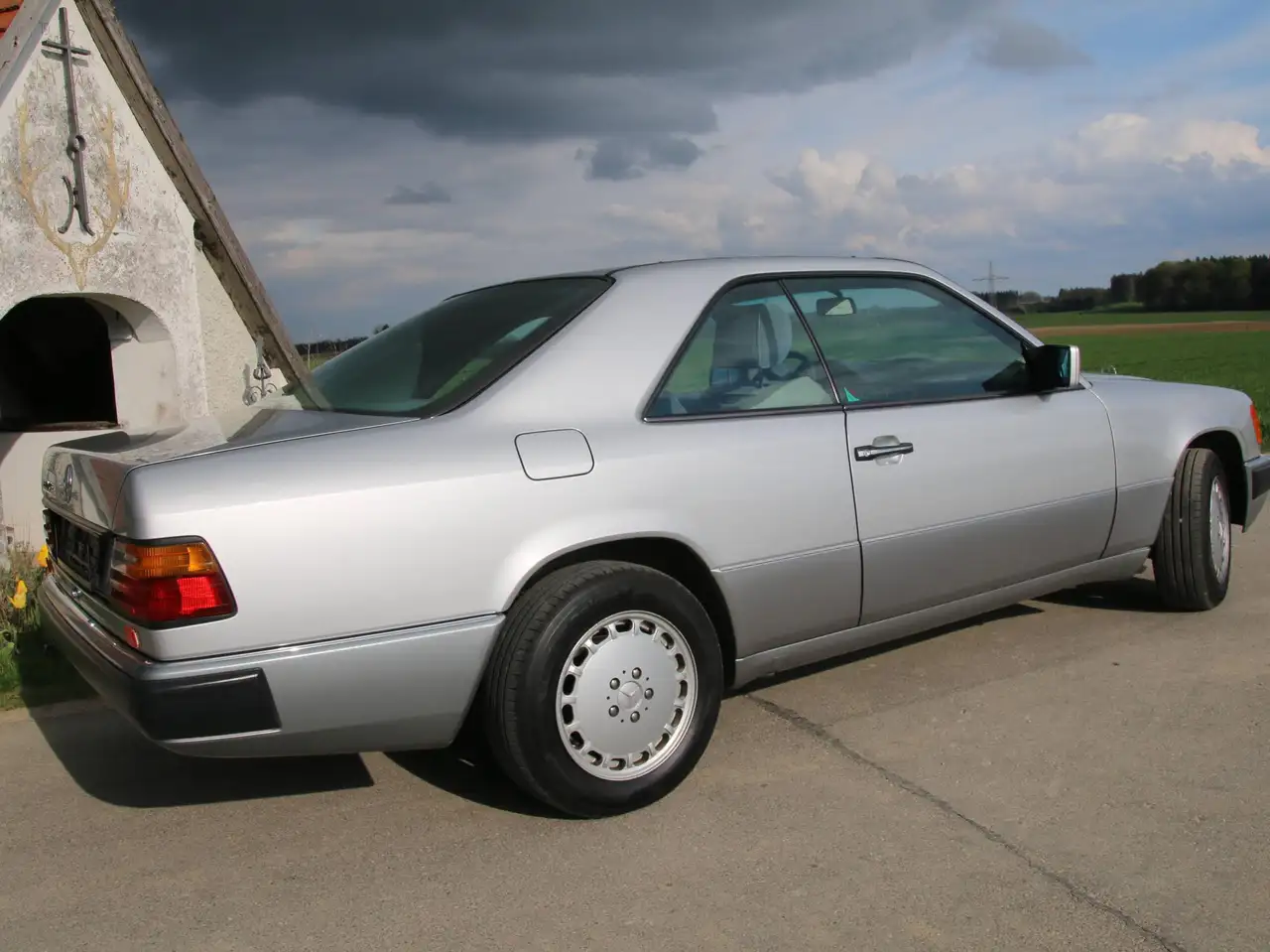 Mercedes-Benz CE 230 Oldtimer H-Kennz., W 124, 5 Gang Schaltgetriebe, foto 5