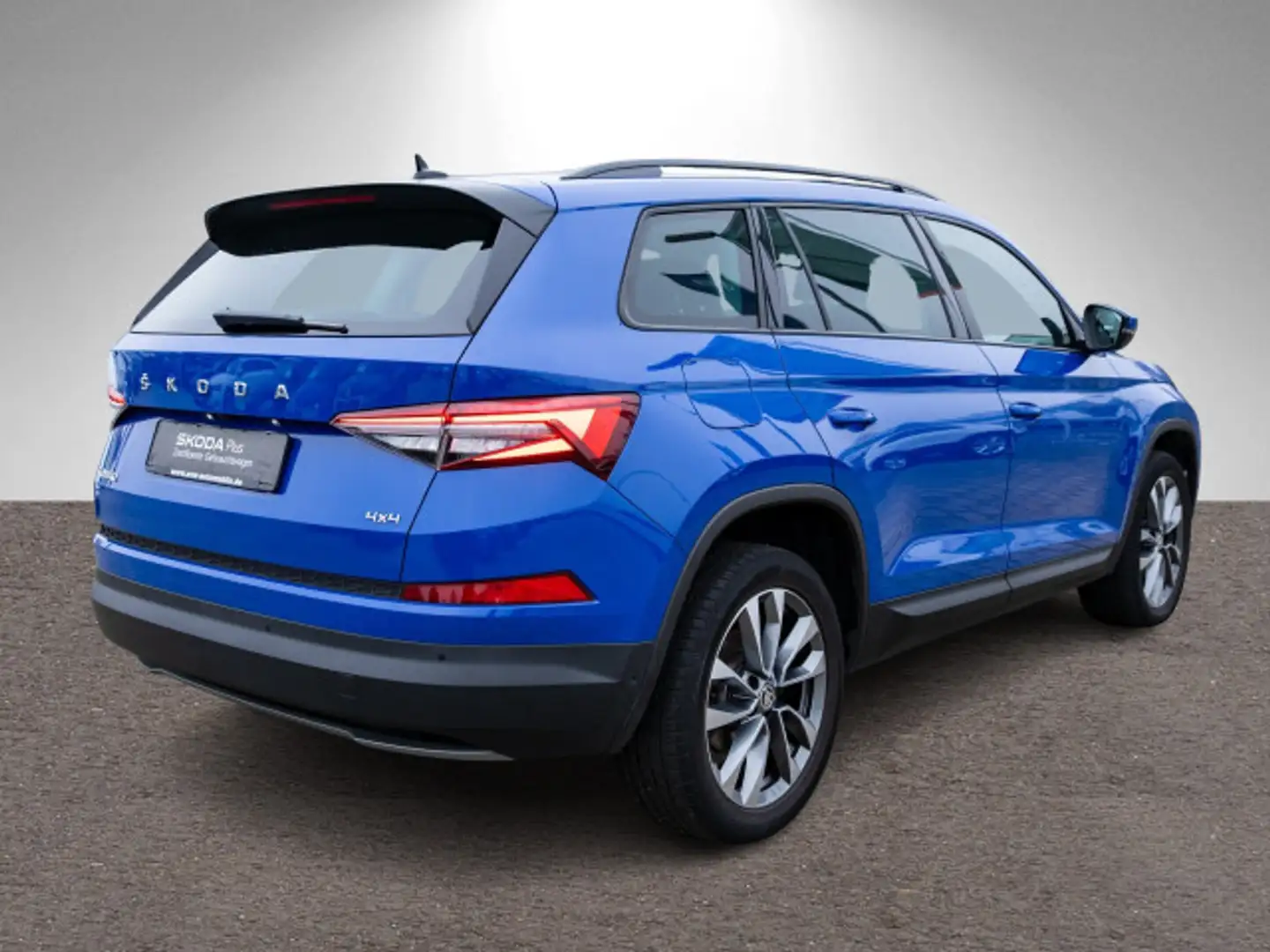 Skoda Kodiaq Tour 2.0TDI DSG LED Navi 360° Pano AHK 7S Blau - 2