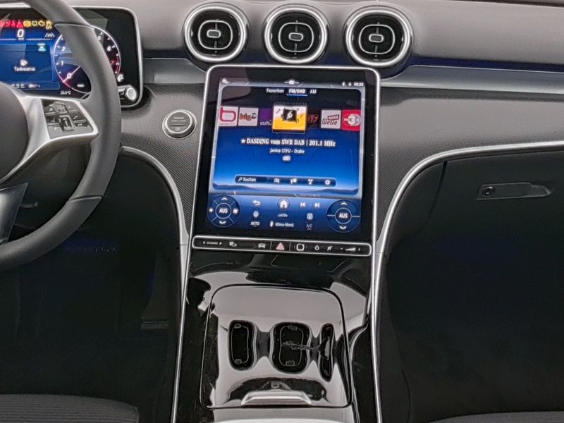 Mercedes-Benz C 180 AVANTGARDE|AMBIENTE|MBUX|SHZ|KAM|KEYL|LED — photo 7