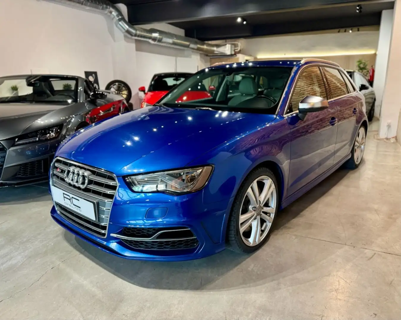 Audi S3 Sportback 2.0 TFSI quattro S-Tronic Bleu - 2