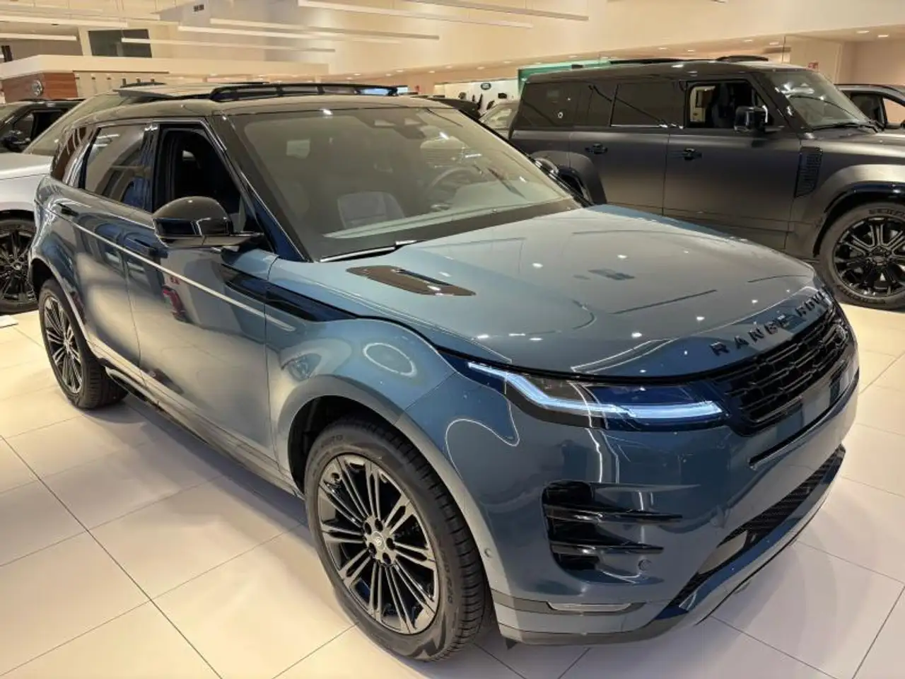 Land Rover Range Rover Evoque 2026