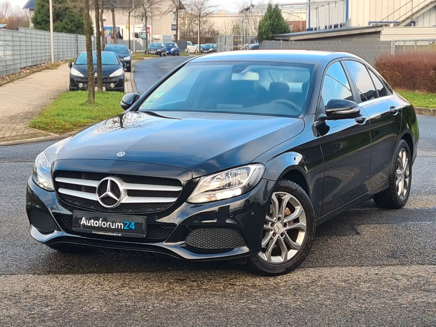 Mercedes-Benz C 180 C Limousine C 180 CGI*Autom.*Navi*PDC*SHZ* Noir - 1