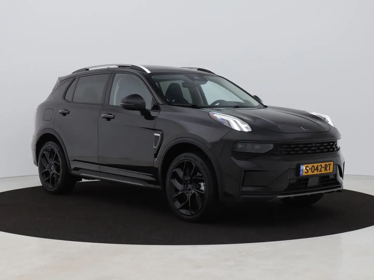 Lynk & Co 01 1.5 Plug-in Hybrid | 360° | BLACK | NLD AUTO Noir - 2