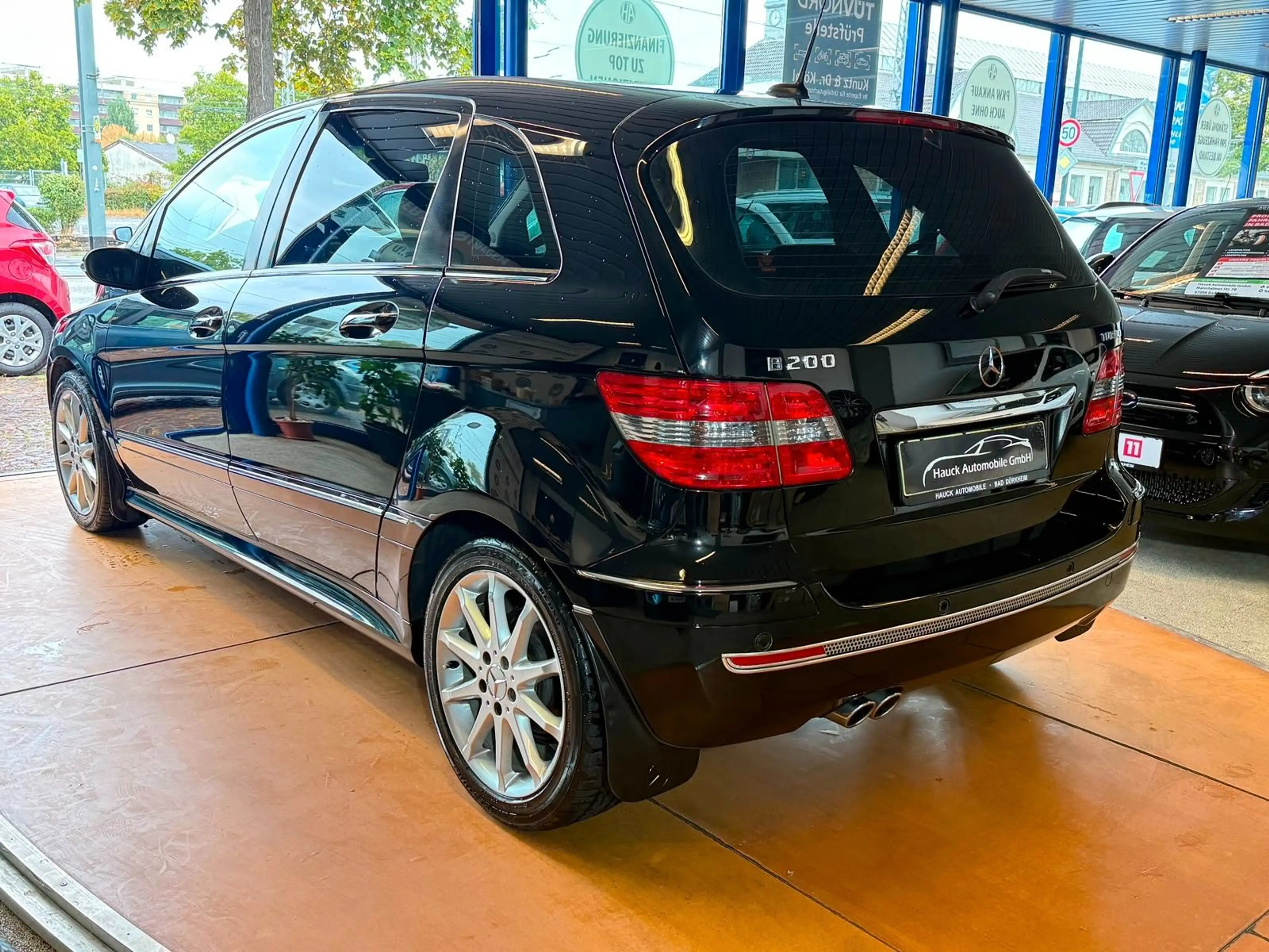 Mercedes-Benz B 200 Turbo Automatik / Teilleder / Navi — photo 3