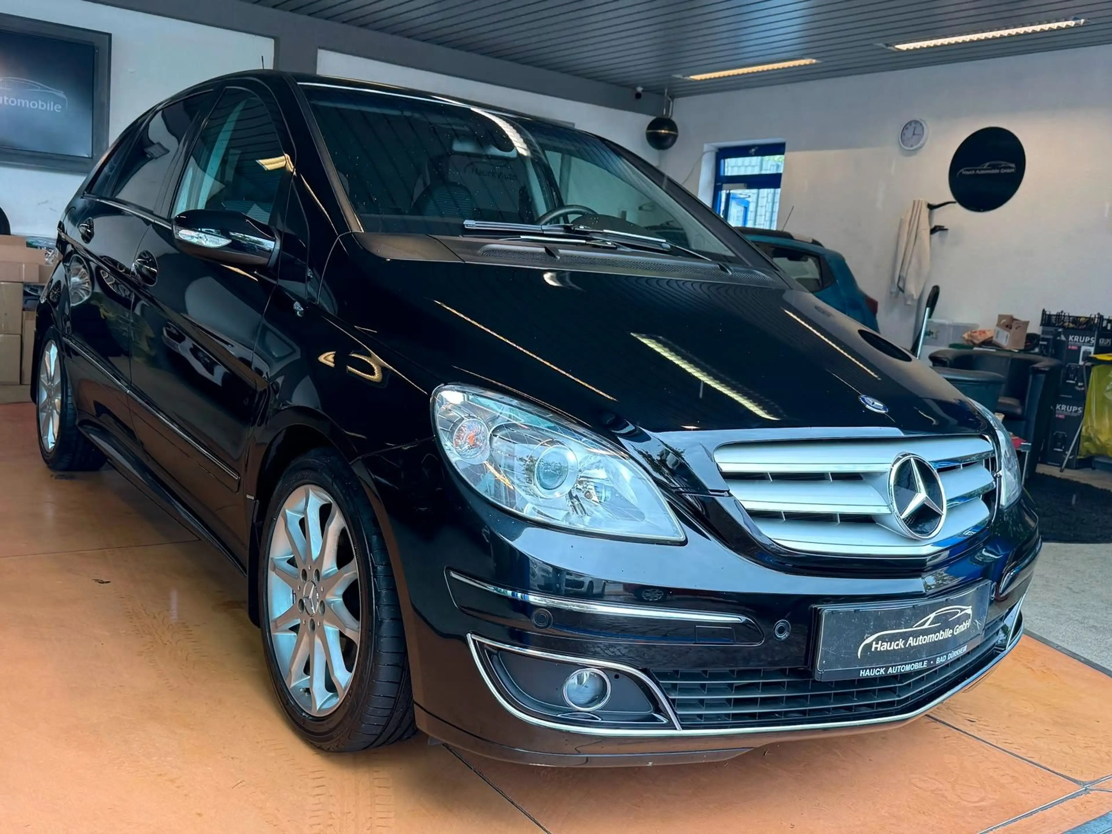 Mercedes-Benz B 200 Turbo Automatik / Teilleder / Navi — photo 6