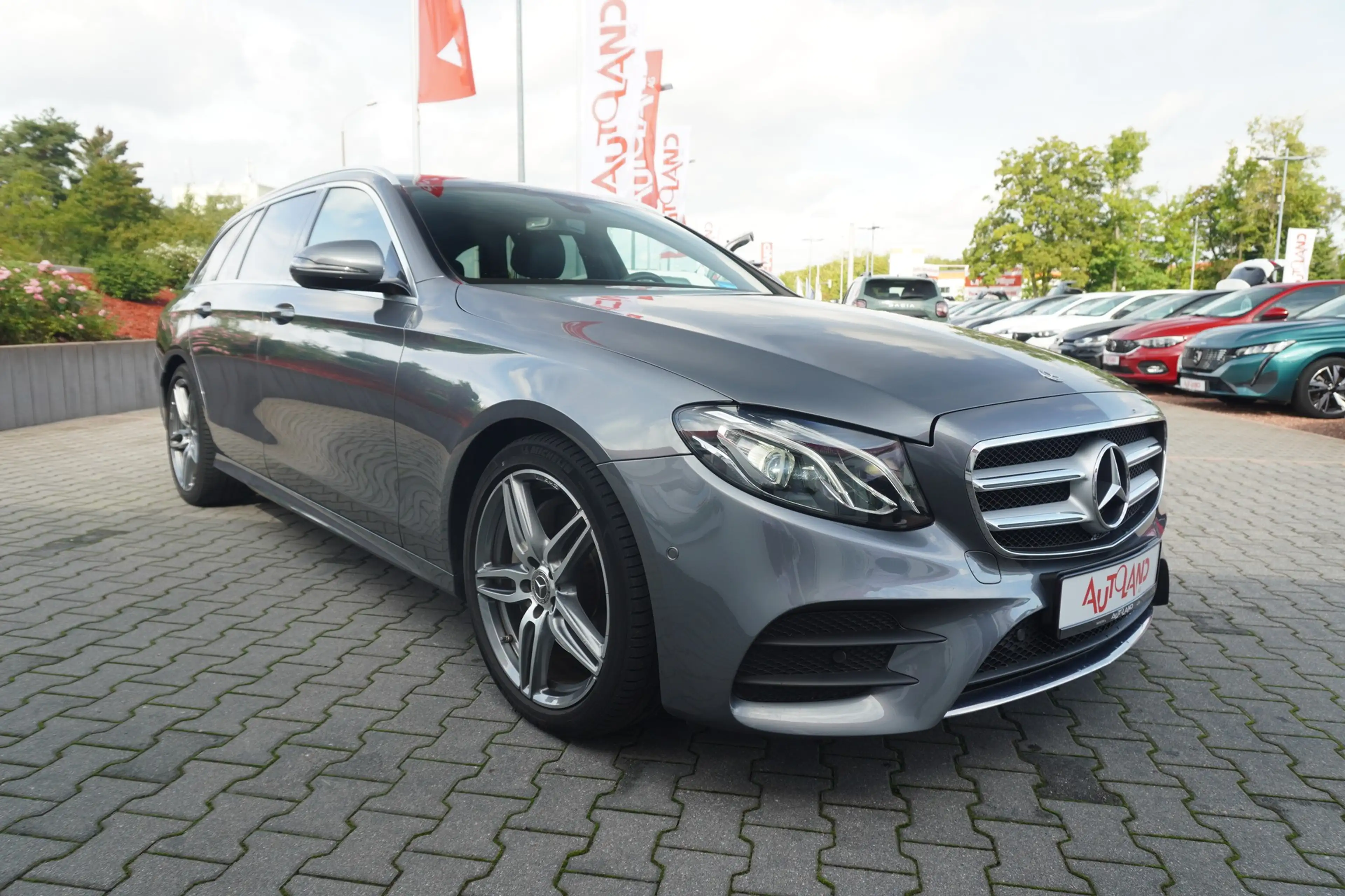 Mercedes-Benz E 200 E200 T-Modell AMG Line LED Navi Tempomat DAB — photo 7