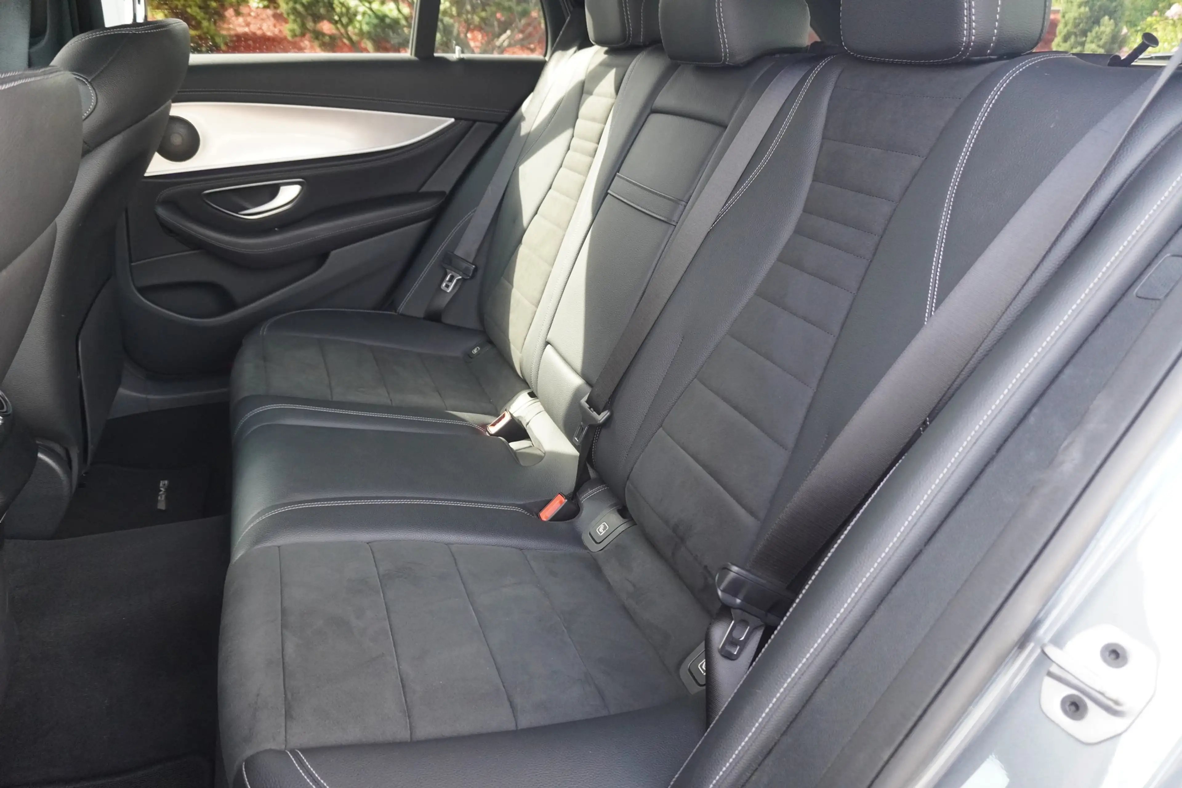 Mercedes-Benz E 200 E200 T-Modell AMG Line LED Navi Tempomat DAB — photo 12