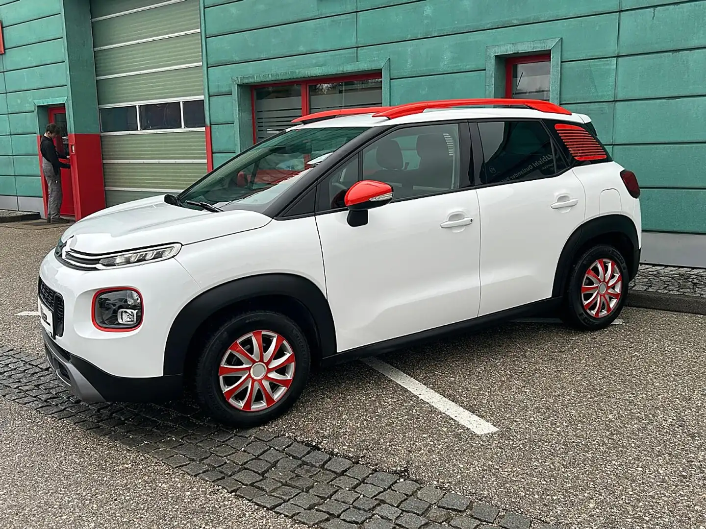 Citroen C3 Aircross BlueHDi 100 S&S 6-Gang-Manuell Shine Weiß - 2
