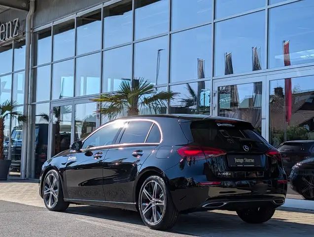 Mercedes-Benz A-Class view 3