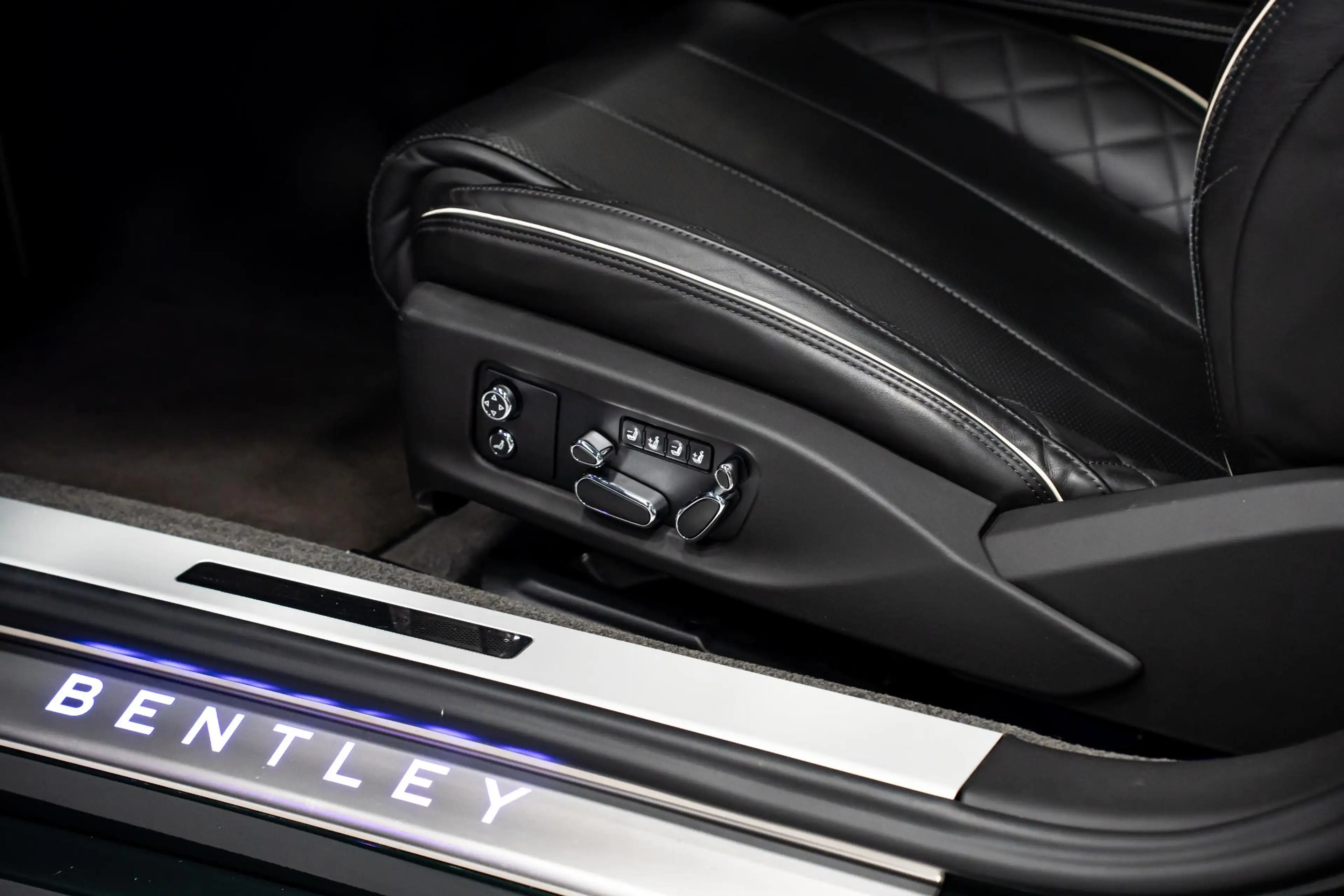 Bentley Continental GT 4.0 V8 *NAIM / Panorama / Stoelventilatie- + massa — photo 36