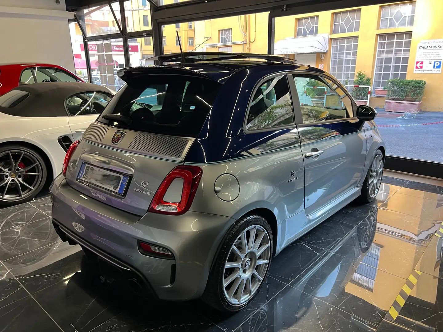 Abarth 695 695 1.4 16v Rivale 180cv - TETTO - BEATS - AUTO Gris - 2