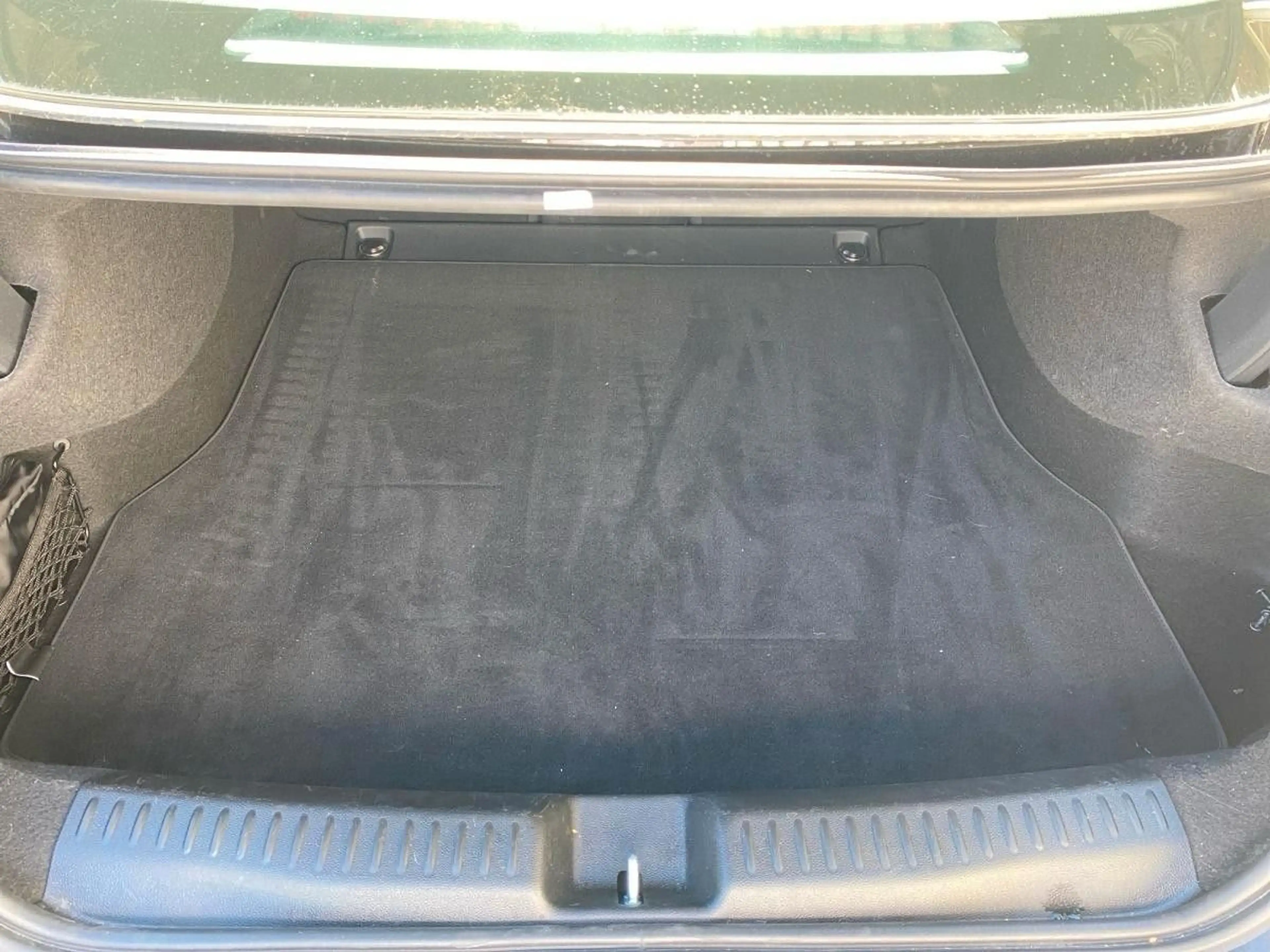 Mercedes-Benz CLA 180 — photo 16