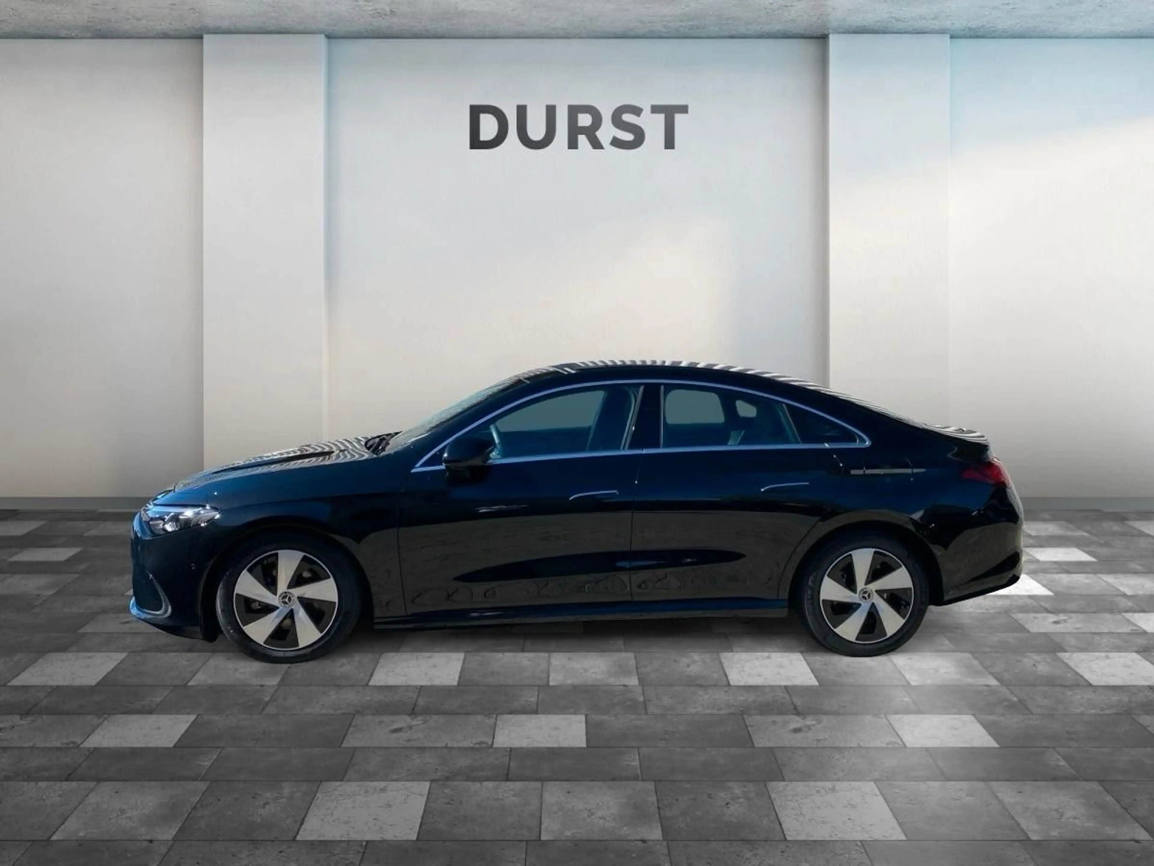 Mercedes-Benz CLA 180 — photo 3