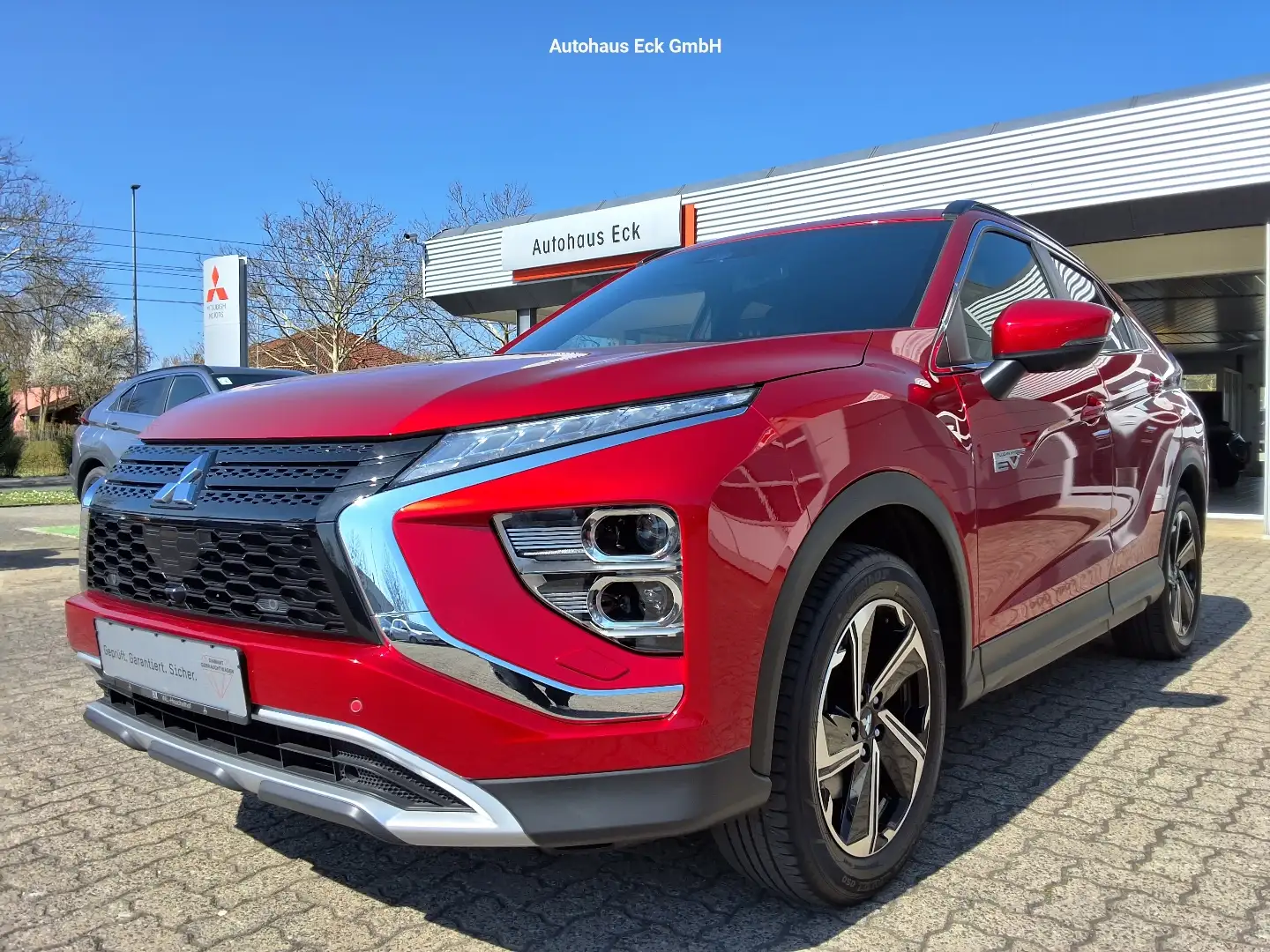 Mitsubishi Eclipse Cross PHEV PLUS m. Intro-P.Navi,Szh,360° Rot - 1