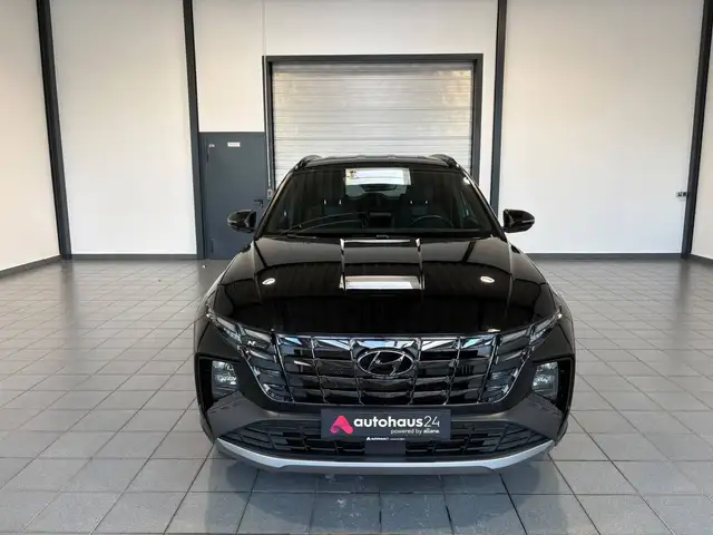 Hyundai Tucson view 2
