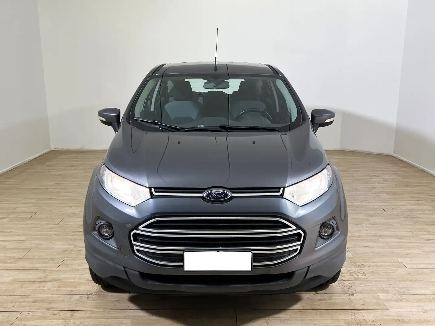 Ford EcoSport 1.5 TDCi 95 CV Plus Grijs - 2