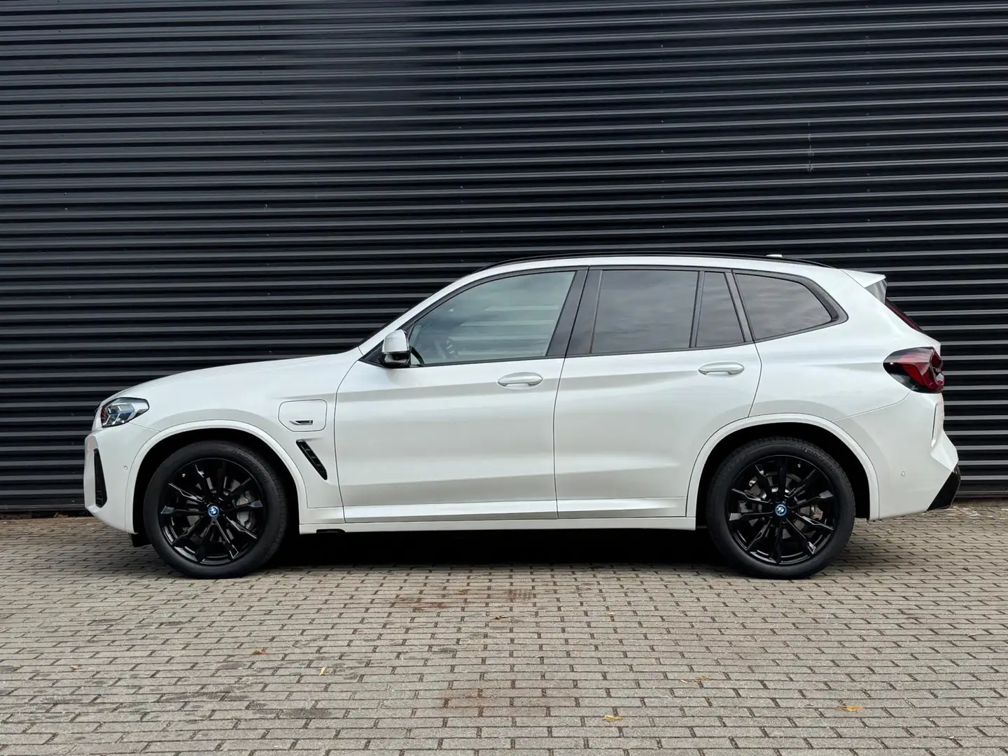 BMW X3 BMW X3 xDrive30e M Sport | Laserlight | HUD | 360° Weiß - 2