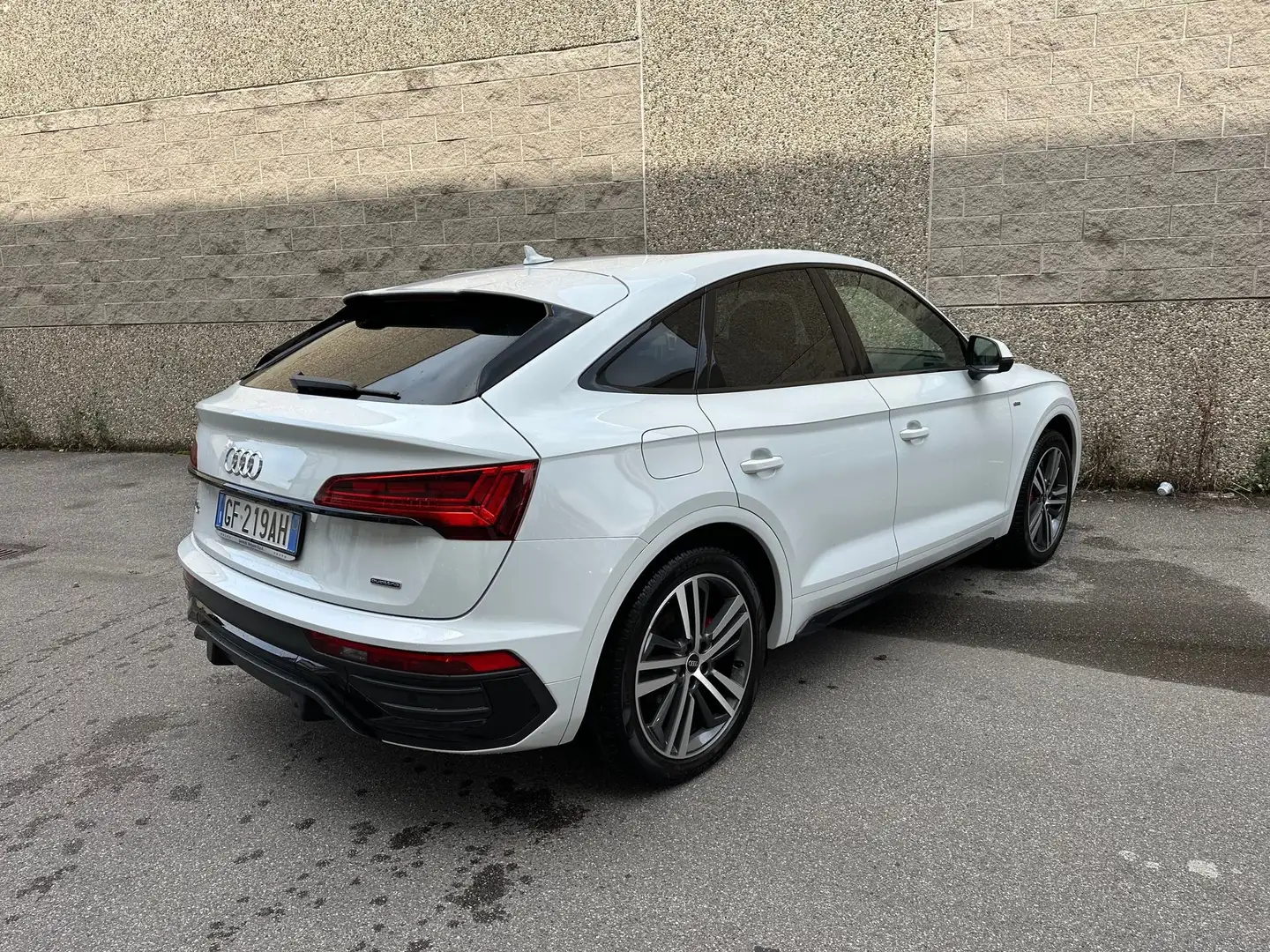 Audi Q5 SPB 55 TFSI e quattro S tronic S line plus Bílá - 2