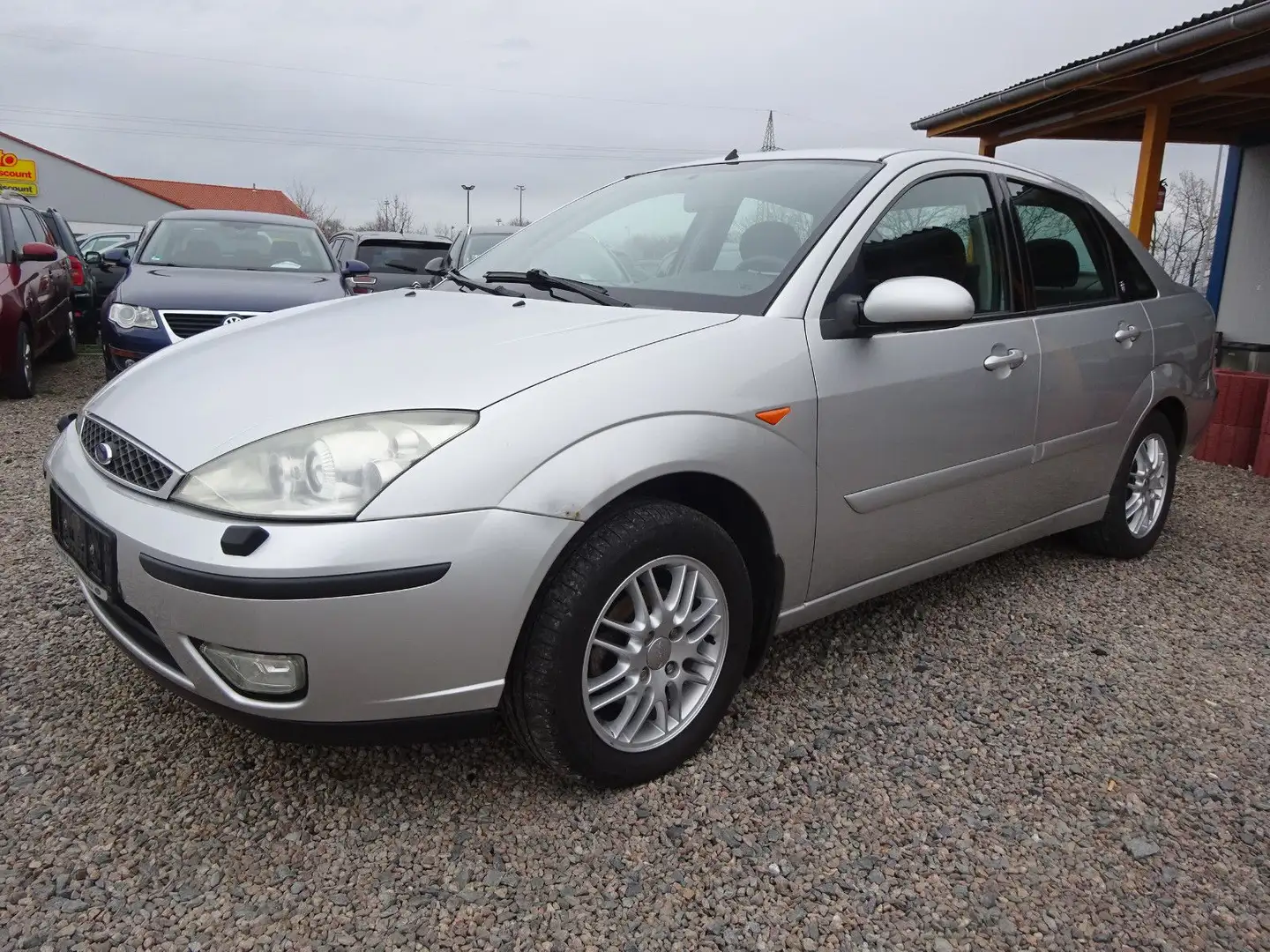 Ford Focus 1.8 Ghia Exclusiv Zilver - 1