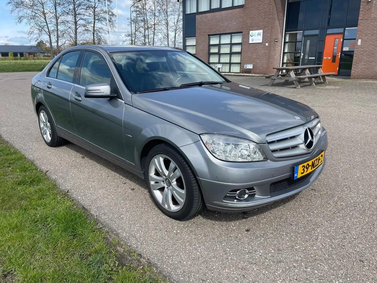 Mercedes-Benz C 180 CGI Blue EFFICIENCY Business Avantgarde Grijs - 1