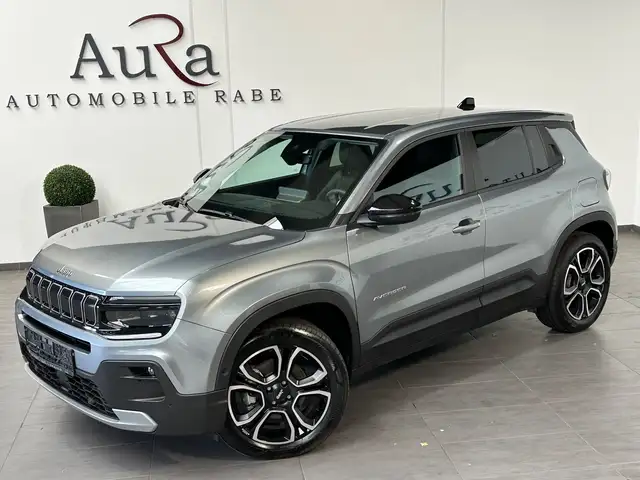 Jeep Avenger view 2