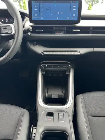 Jeep Avenger view 15
