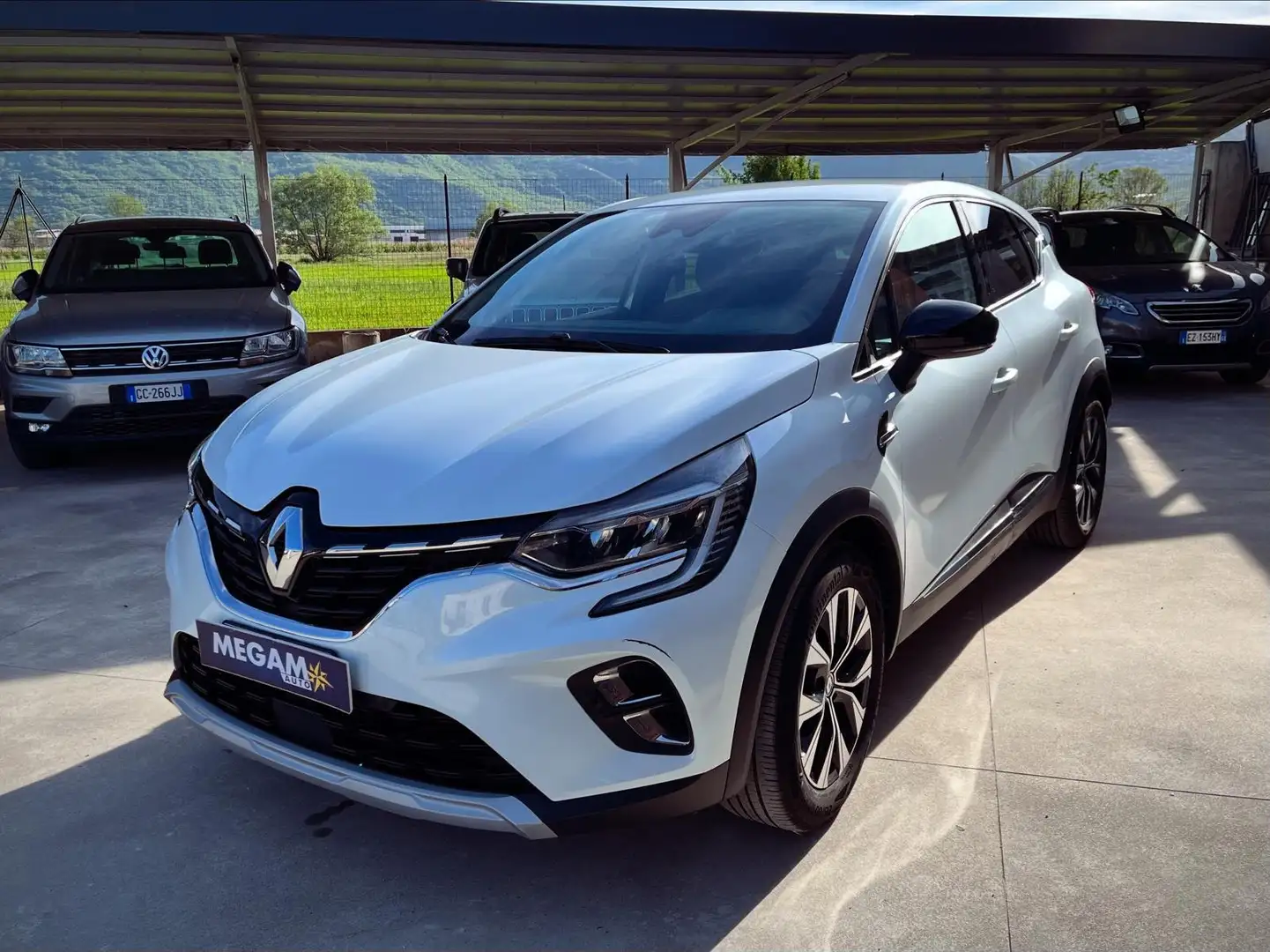 Renault Captur Captur 1.6 E-Tech full hybrid Techno 145cv auto Bianco - 1