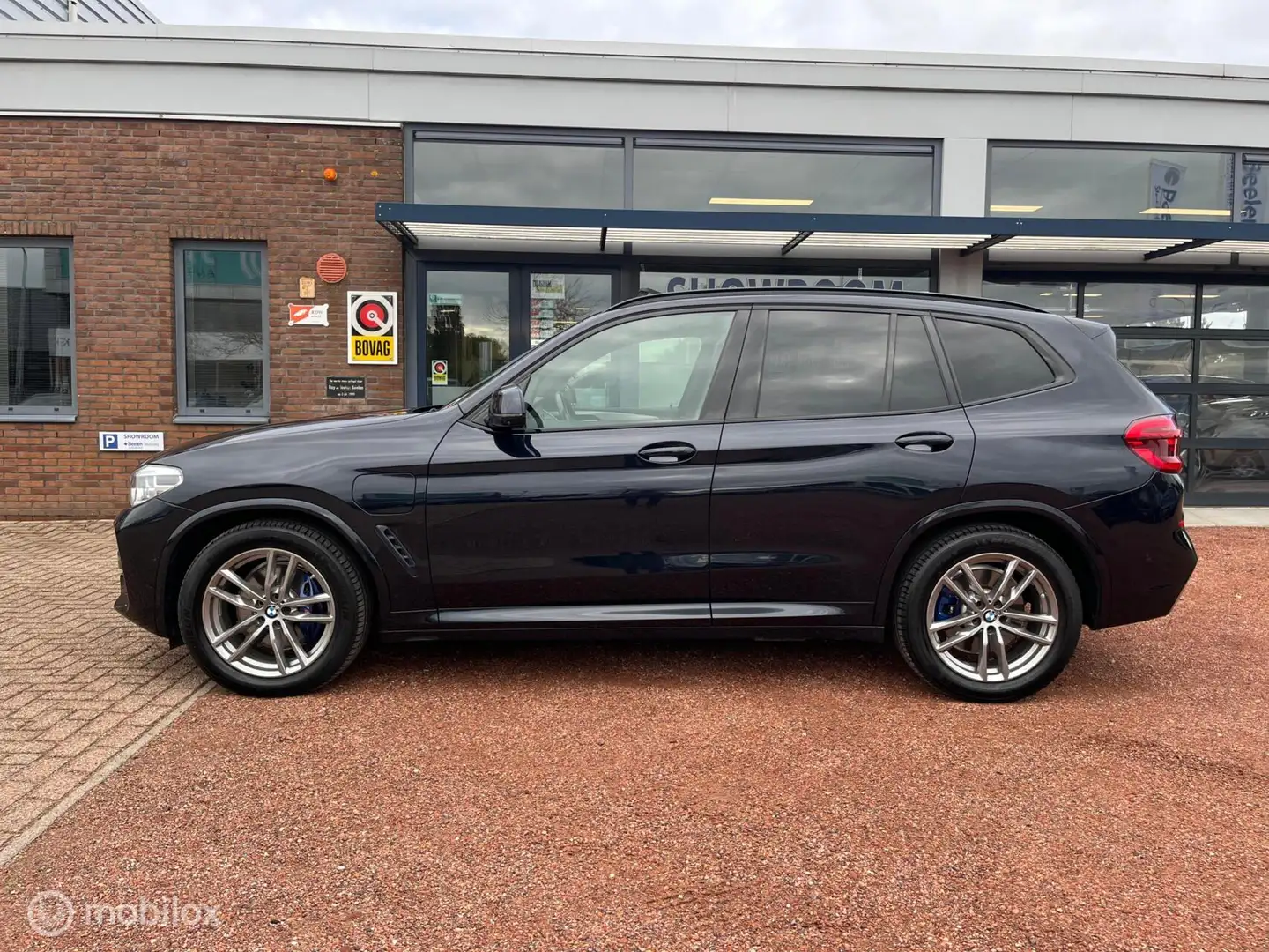 BMW X3 xDrive30e eDrive Edition | PANO | M Sportpakket Blauw - 2