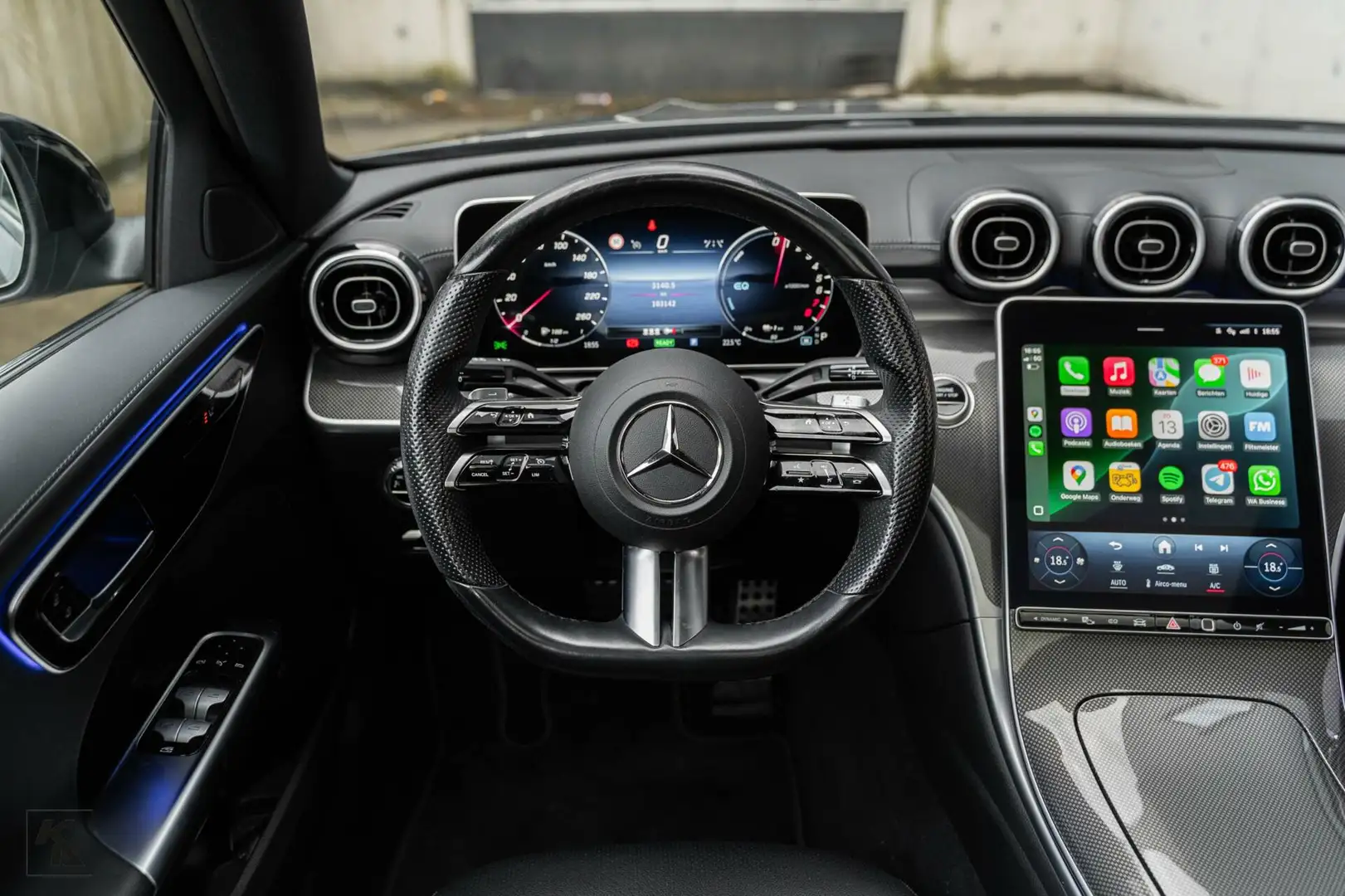Mercedes-Benz C 300 e AMG Line Grijs - 2