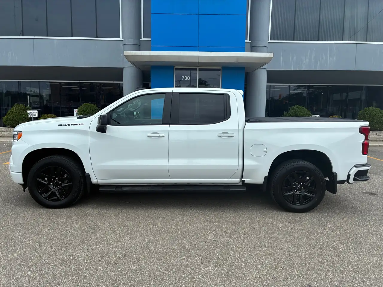 Chevrolet Silverado 1500 снимка Chevrolet Silverado 1500