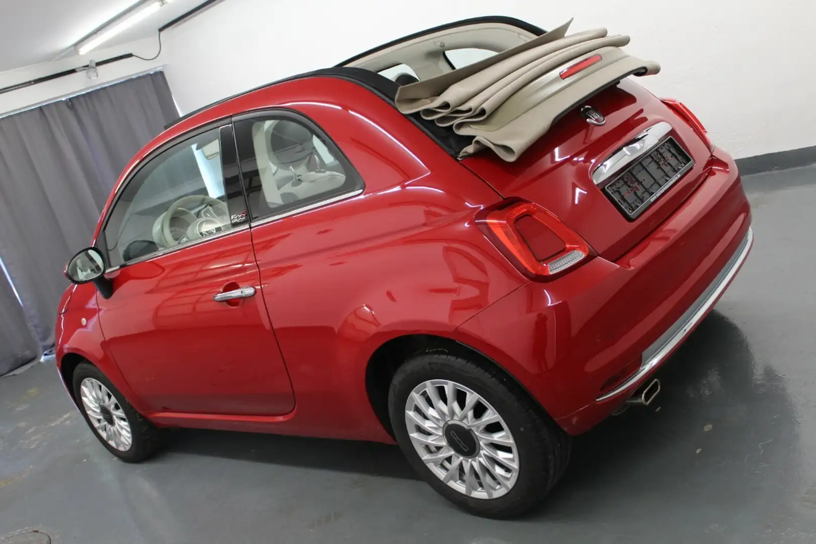 Fiat 500C 1.2 Lounge Dualogic Apple+Klima+PDC+DAB Rot - 1